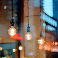 123290-light-bulbs-shop-window-city_2560x1708